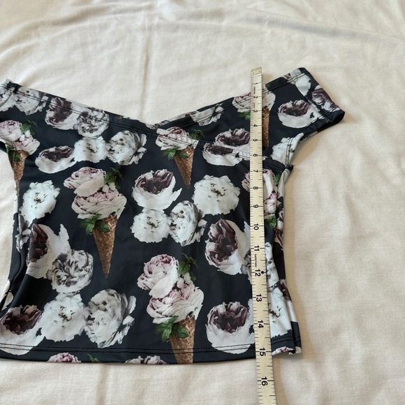 Kortni Jeane Small Floral Ice Cream Off Shoulder Swim Tankini Top - Picture 5 of 6